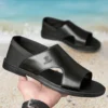 SANDALES EN CUIR NOIR 2025