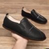 MOCASSINS EN CUIR BEIGE ET  NOIR INTEMPORELS 2025