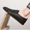 MOCASSINS EN CUIR BEIGE ET  NOIR INTEMPORELS 2025