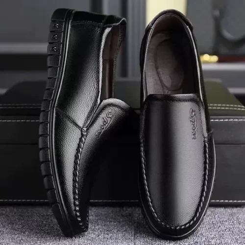 MOCASSINS EN CUIR NOIR SOUPLE 2025